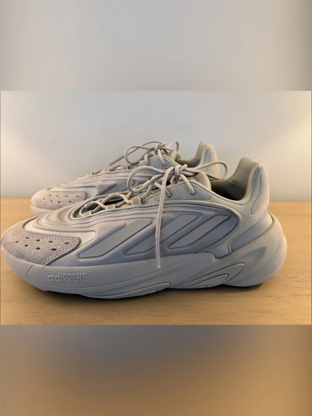 adidas Men's Gray/Taupe Ozelia Sneakers